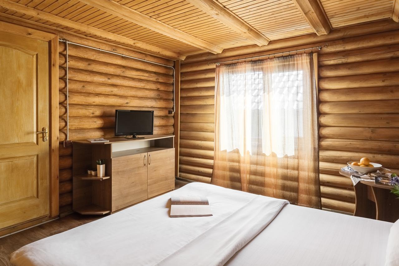 Ensenada Hotel Грибовка Екстериор снимка
