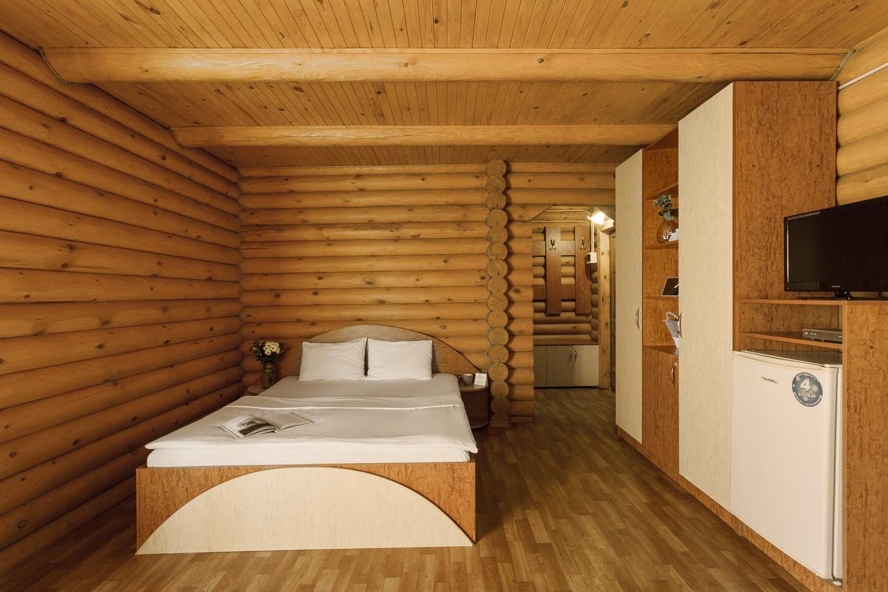 Ensenada Hotel Грибовка Екстериор снимка