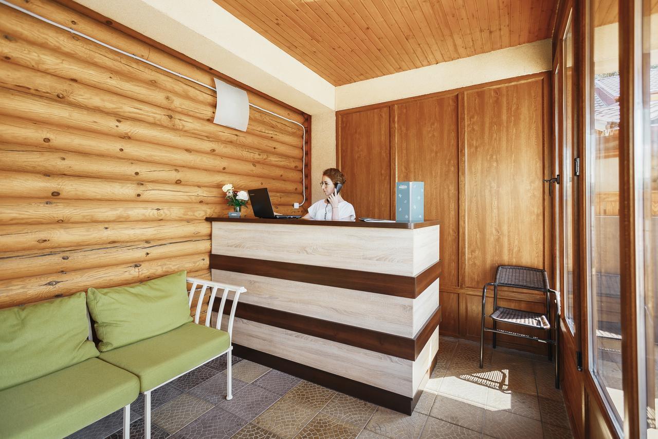 Ensenada Hotel Грибовка Екстериор снимка
